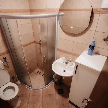 Toro Riverside Apartmán *