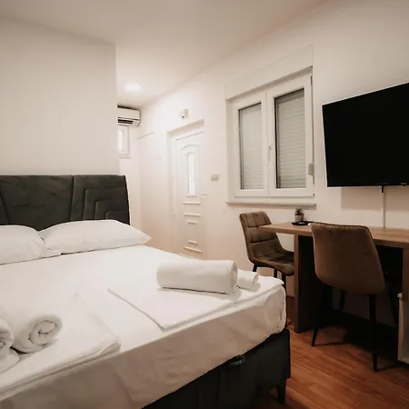 Toro Riverside * Mostar