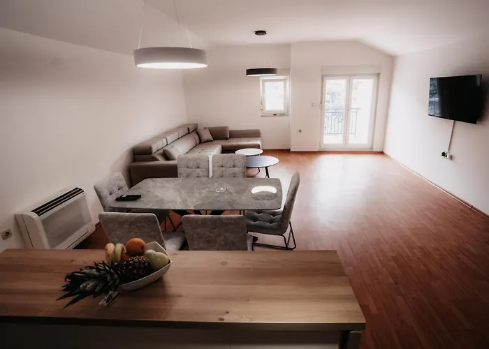 Toro Riverside Appartement *